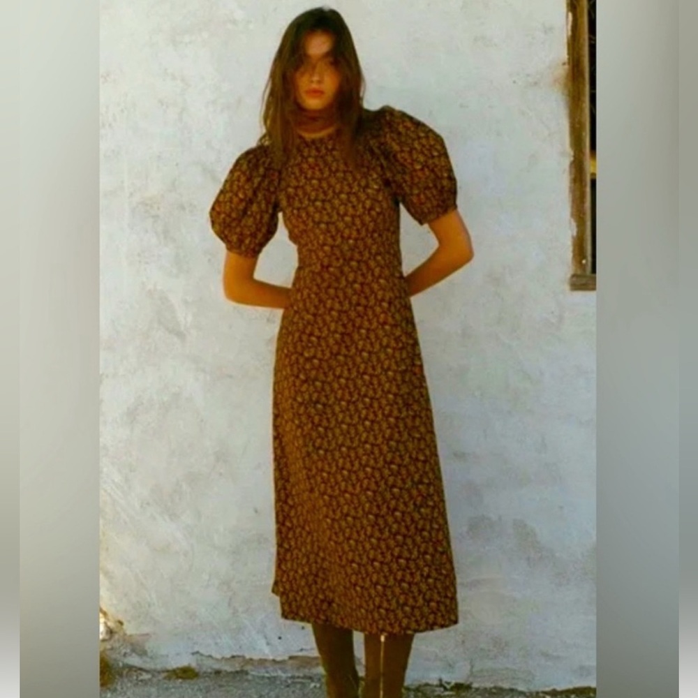 Doen Blair Noir Fleur Davignon Floral dress. Short sleeve, 100% organic cotton. - Picture 2 of 2